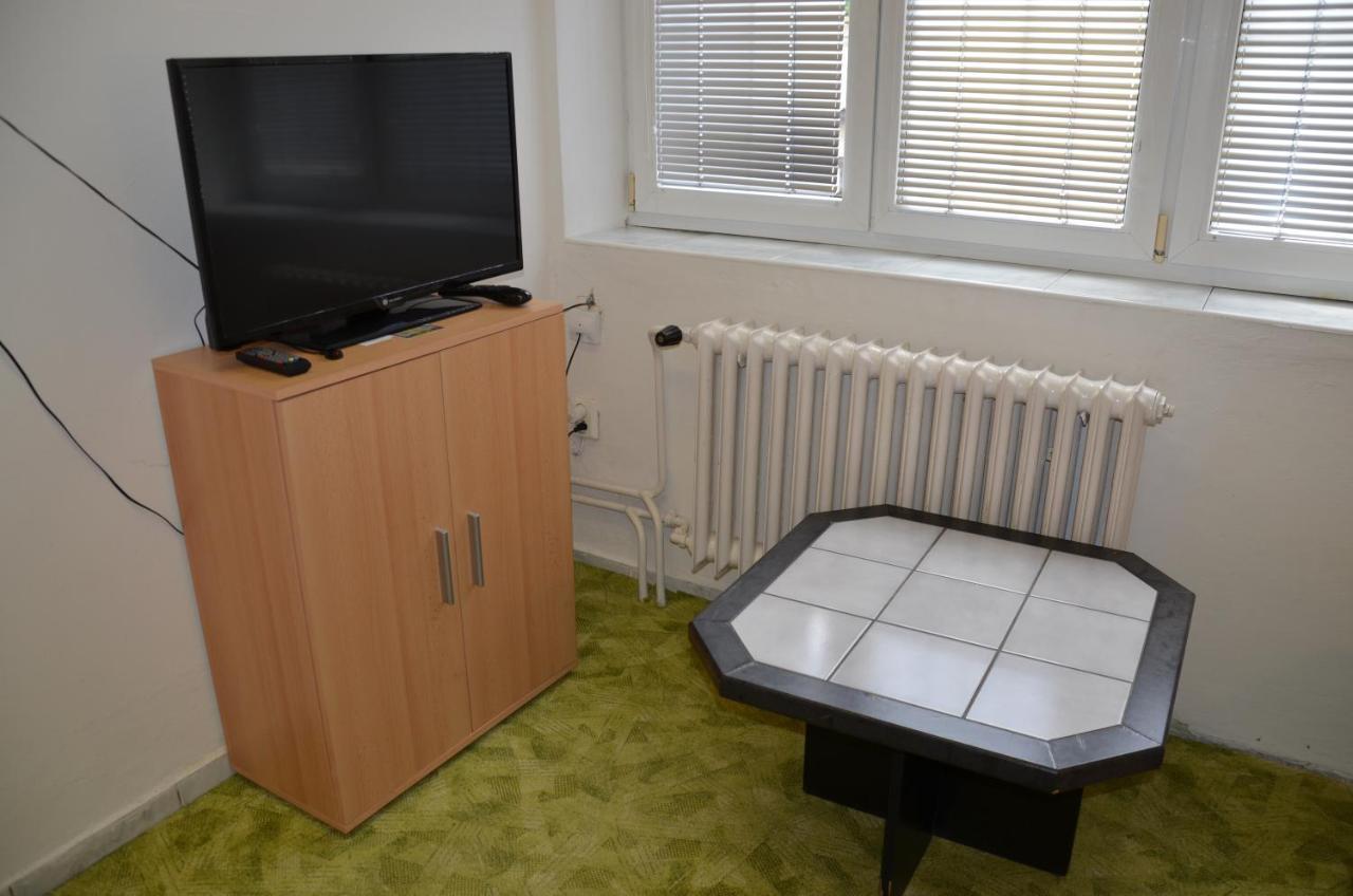 Penzion U Fouska Chodov  Buitenkant foto