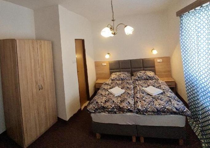 Penzion U Fouska Chodov  Buitenkant foto